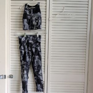 Old Navy Black and Gray Kids Matching Leggings Set